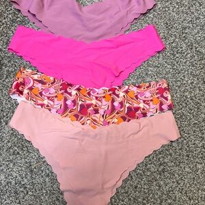 Colorful Scalloped Edge Panties Set